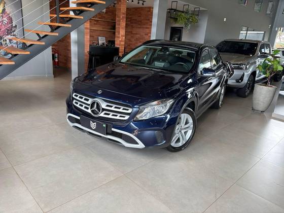 MERCEDES-BENZ GLA 200 1.6 CGI FLEX STYLE 7G-DCT